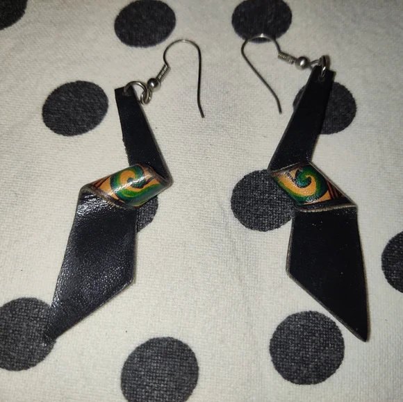 🔥Leather Earrings - Picture 2 of 2